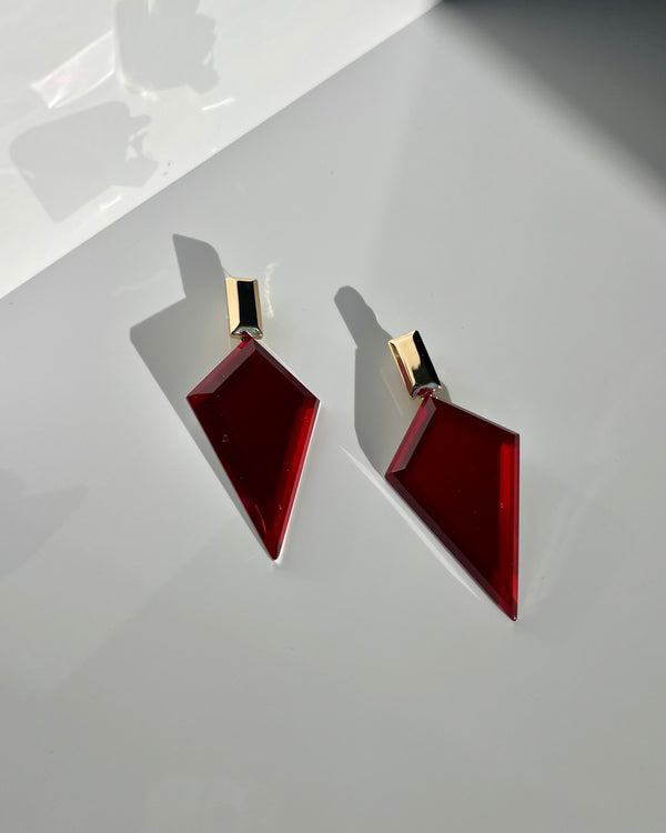 DIAMOND SHAPED DROP EARRINGS