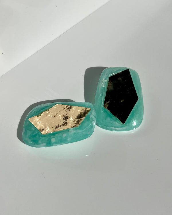 ACRYLIC EARRING WITH GOLD DETAIL