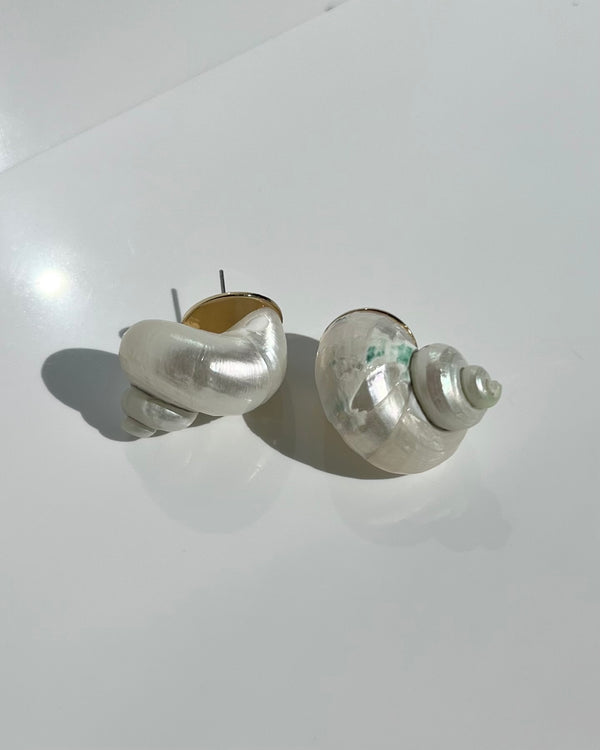 SEASHELL EARRINGS